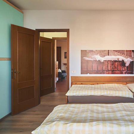 Little Brick House On Siena Hills With Balconies Apartment Ngoại thất bức ảnh