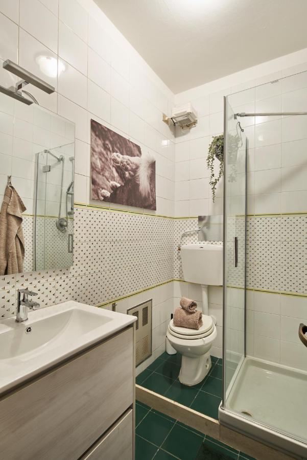 Little Brick House On Siena Hills With Balconies Apartment Ngoại thất bức ảnh